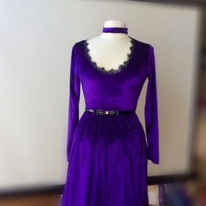 New Velvet Neck Long Sleeve Lace Dress.